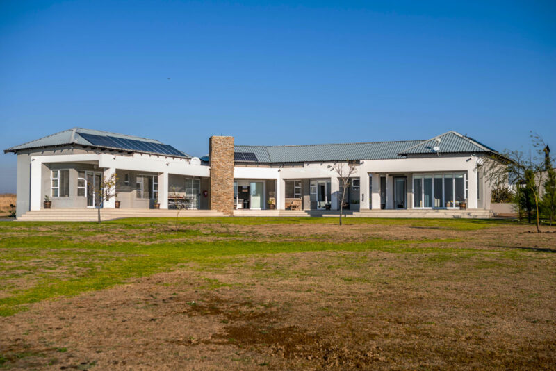 36 Emanzini Main House